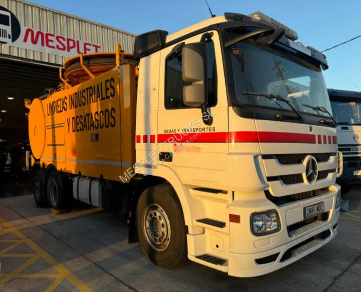 Mercedes Actros 2544 - Maşină pentru vidanjări: Foto 2 Mercedes Actros 2544 - Maşină pentru vidanjări: Foto 2