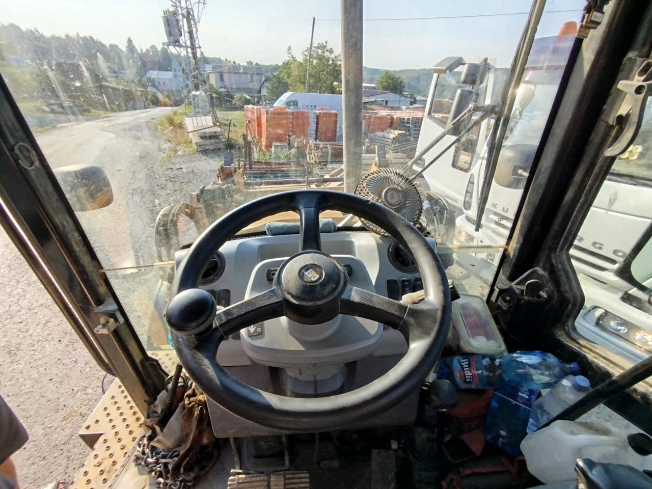 CATERPILLAR 472F2 - Buldoexcavator: Foto 5 CATERPILLAR 472F2 - Buldoexcavator: Foto 5