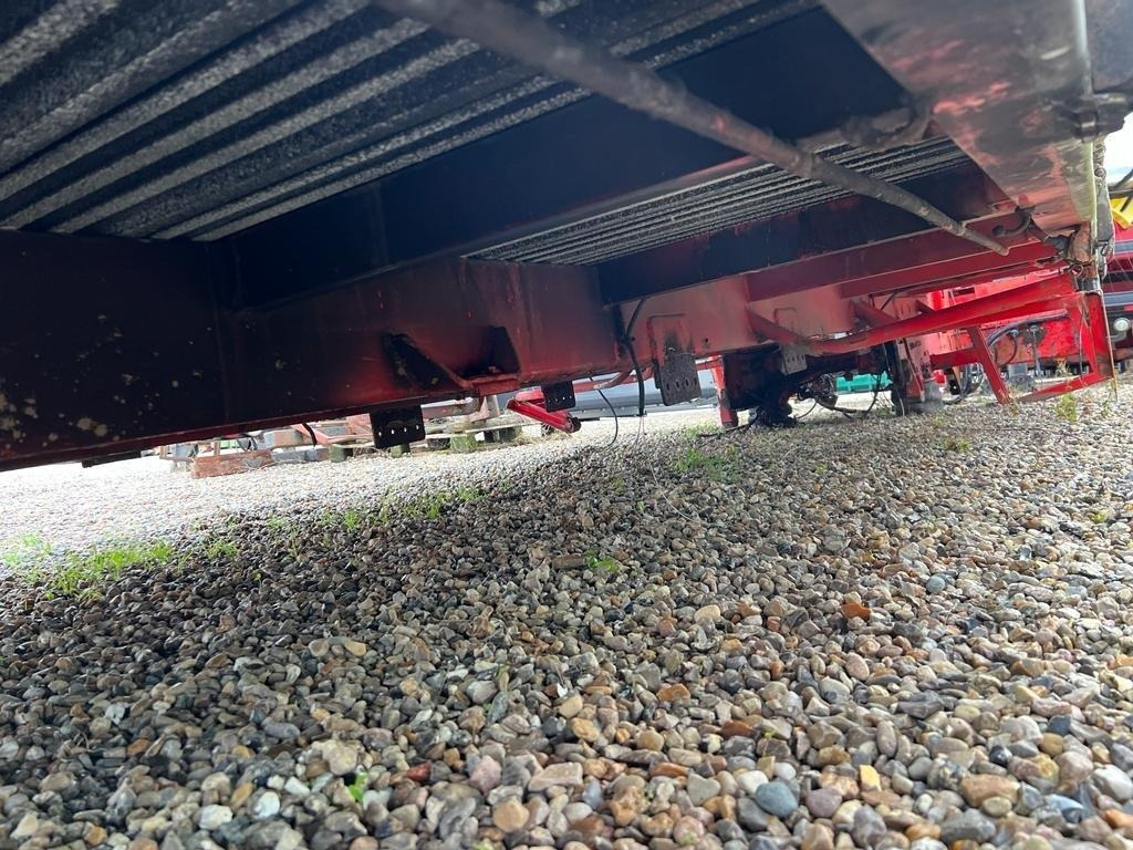 6300 mm - plads til bagmonteret kran - Platformă cu obloane: Foto 5 6300 mm - plads til bagmonteret kran - Platformă cu obloane: Foto 5