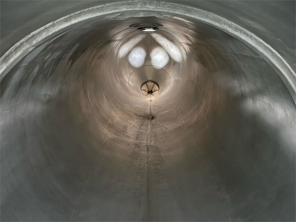 Interconsult 64m3 STRT1-64CA med tip - Semiremorcă cisternă: Foto 4 Interconsult 64m3 STRT1-64CA med tip - Semiremorcă cisternă: Foto 4