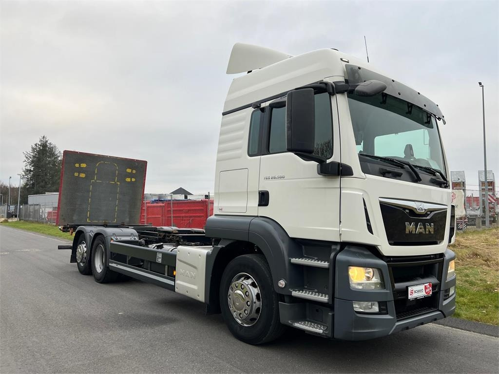 MAN TGS 26-500 6x2-4 LL - Camion transport containere/ Swap body: Foto 2 MAN TGS 26-500 6x2-4 LL - Camion transport containere/ Swap body: Foto 2