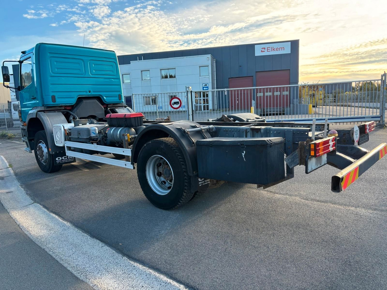 Mercedes-Benz Atego 1823. 6 Zylinder. - Camion şasiu: Foto 5 Mercedes-Benz Atego 1823. 6 Zylinder. - Camion şasiu: Foto 5