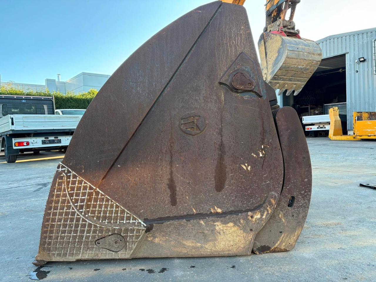 Volvo L150 - L180 - L220. Kippschaufel 5m3. Volvo L150 - L180 - L220. Kippschaufel 5m3. - Cupă incărcător pentru Utilaje constructii: Foto 5 Volvo L150 - L180 - L220. Kippschaufel 5m3. Volvo L150 - L180 - L220. Kippschaufel 5m3. - Cupă incărcător pentru Utilaje constructii: Foto 5