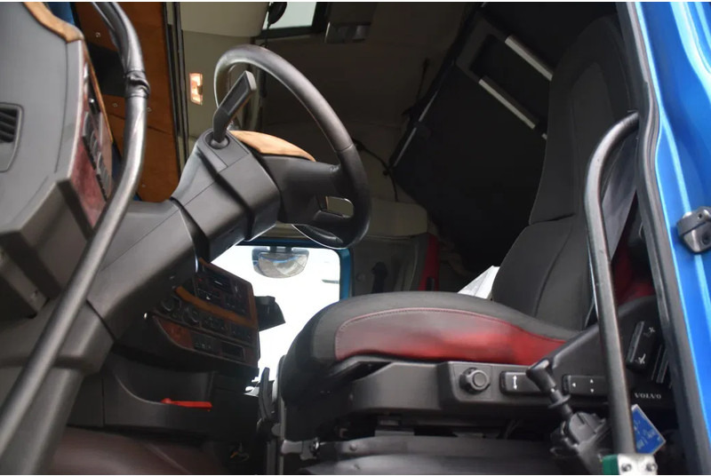 Volvo FH 540 Globe 6x2/4 - 633 TKM - HYDRAULICS - PTO - 2 BEDS - XENON - GOOD CONDITION - - Cap tractor: Foto 4 Volvo FH 540 Globe 6x2/4 - 633 TKM - HYDRAULICS - PTO - 2 BEDS - XENON - GOOD CONDITION - - Cap tractor: Foto 4