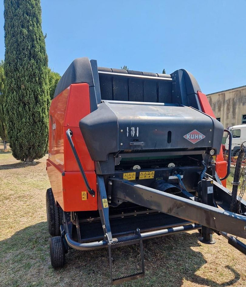 Rotopressa Kuhn - Presă baloţi rotunzi: Foto 5 Rotopressa Kuhn - Presă baloţi rotunzi: Foto 5