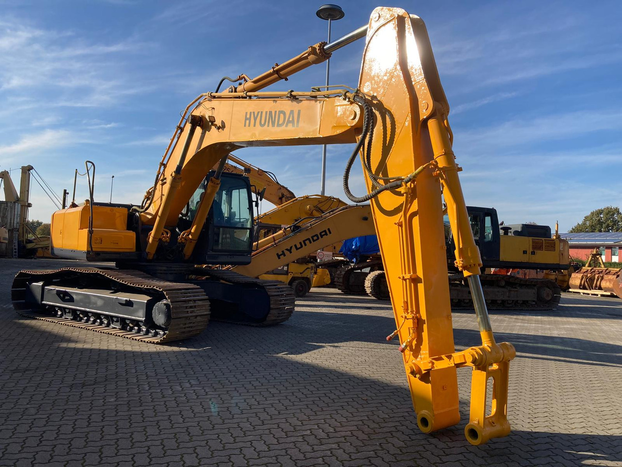 HYUNDAI Robex 290 NLC-7A spare parts carrier - Piesă de schimb pentru Excavator pe şenile: Foto 1 HYUNDAI Robex 290 NLC-7A spare parts carrier - Piesă de schimb pentru Excavator pe şenile: Foto 1