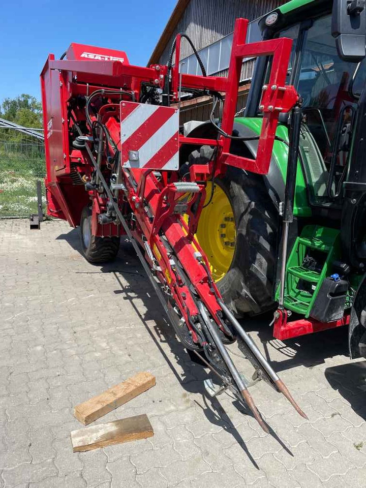 ASA-Lift Combi-1010C - Combina de recoltat struguri: Foto 1 ASA-Lift Combi-1010C - Combina de recoltat struguri: Foto 1