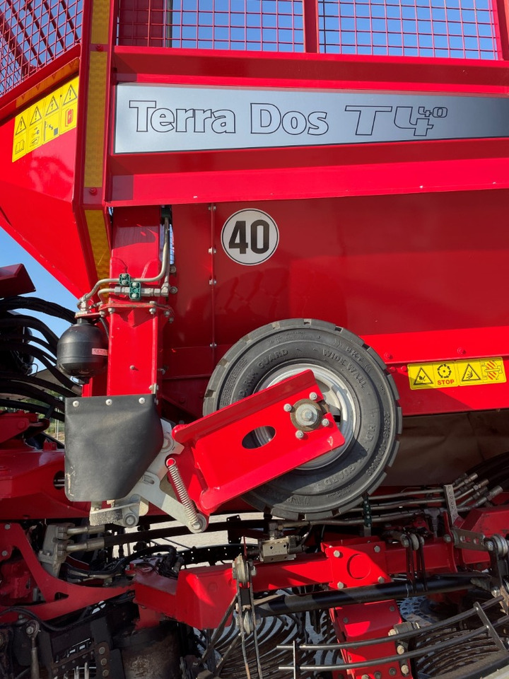 Holmer T4-40 - Maşină pentru prelucrarea solului: Foto 2 Holmer T4-40 - Maşină pentru prelucrarea solului: Foto 2