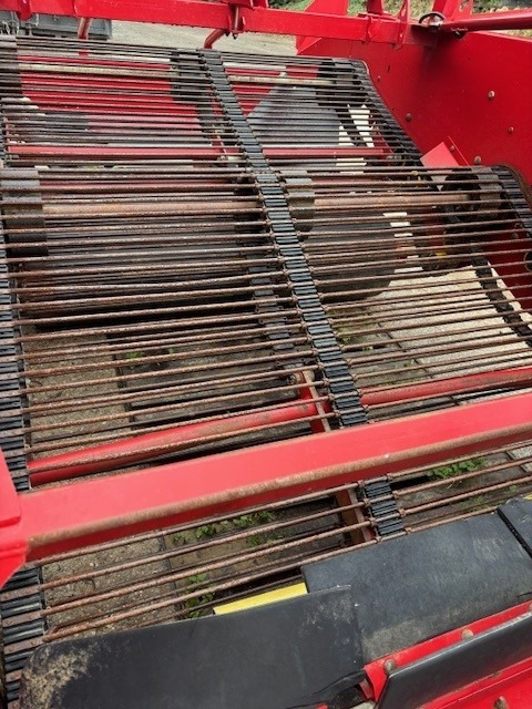 Grimme WV 165 - Combina de recoltat struguri: Foto 2 Grimme WV 165 - Combina de recoltat struguri: Foto 2