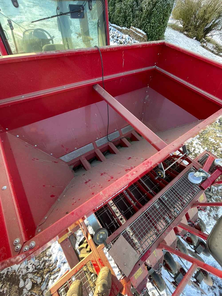 WIFO Planteuse Bulbille - Maşină pentru prelucrarea solului: Foto 3 WIFO Planteuse Bulbille - Maşină pentru prelucrarea solului: Foto 3