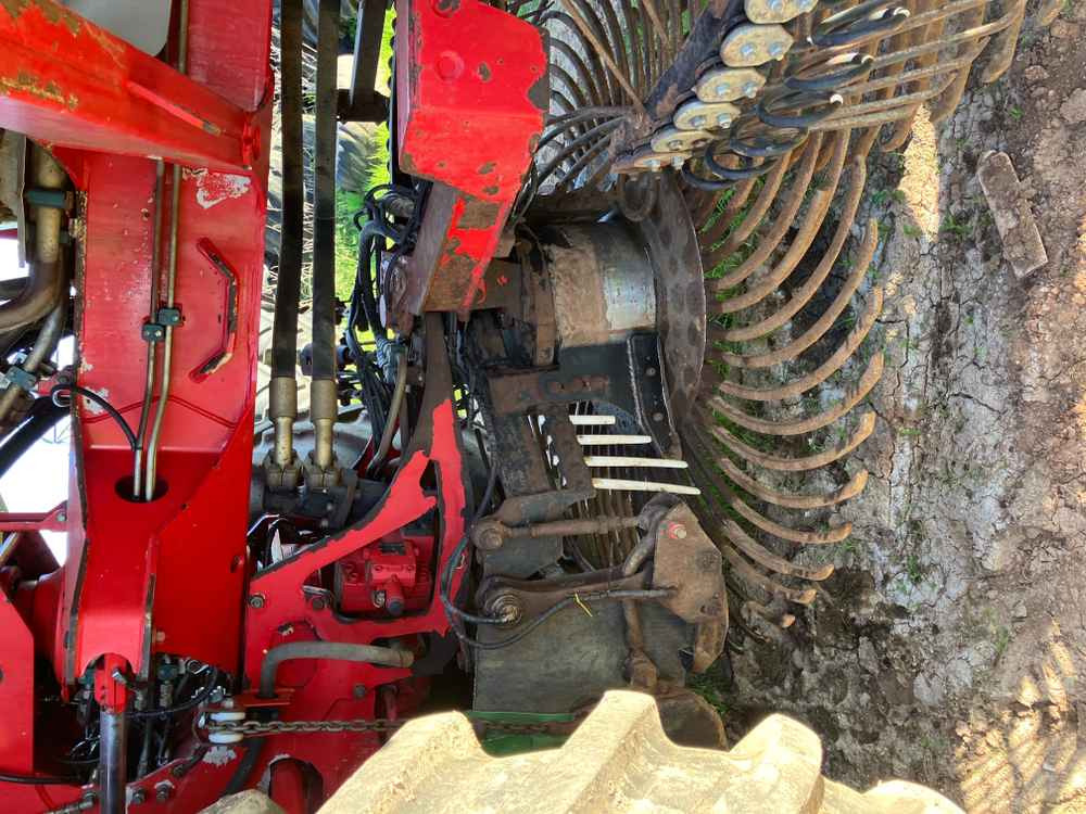 Holmer Holmer T4-40 Self-Propelled Sugarbeet Harvester - Maşină pentru prelucrarea solului: Foto 2 Holmer Holmer T4-40 Self-Propelled Sugarbeet Harvester - Maşină pentru prelucrarea solului: Foto 2