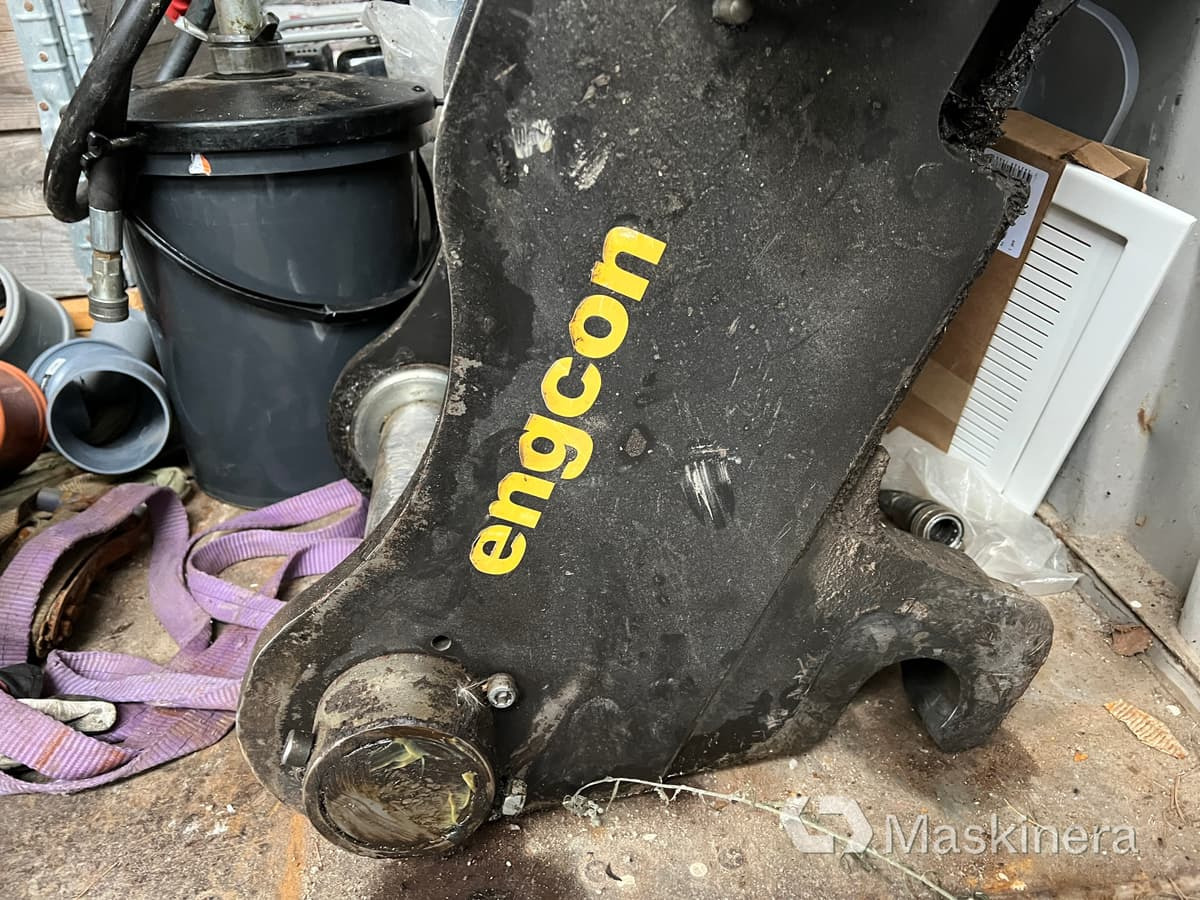 Redskapsfäste B20 Engcon RFS1 - Ataşament pentru Utilaje constructii: Foto 5 Redskapsfäste B20 Engcon RFS1 - Ataşament pentru Utilaje constructii: Foto 5