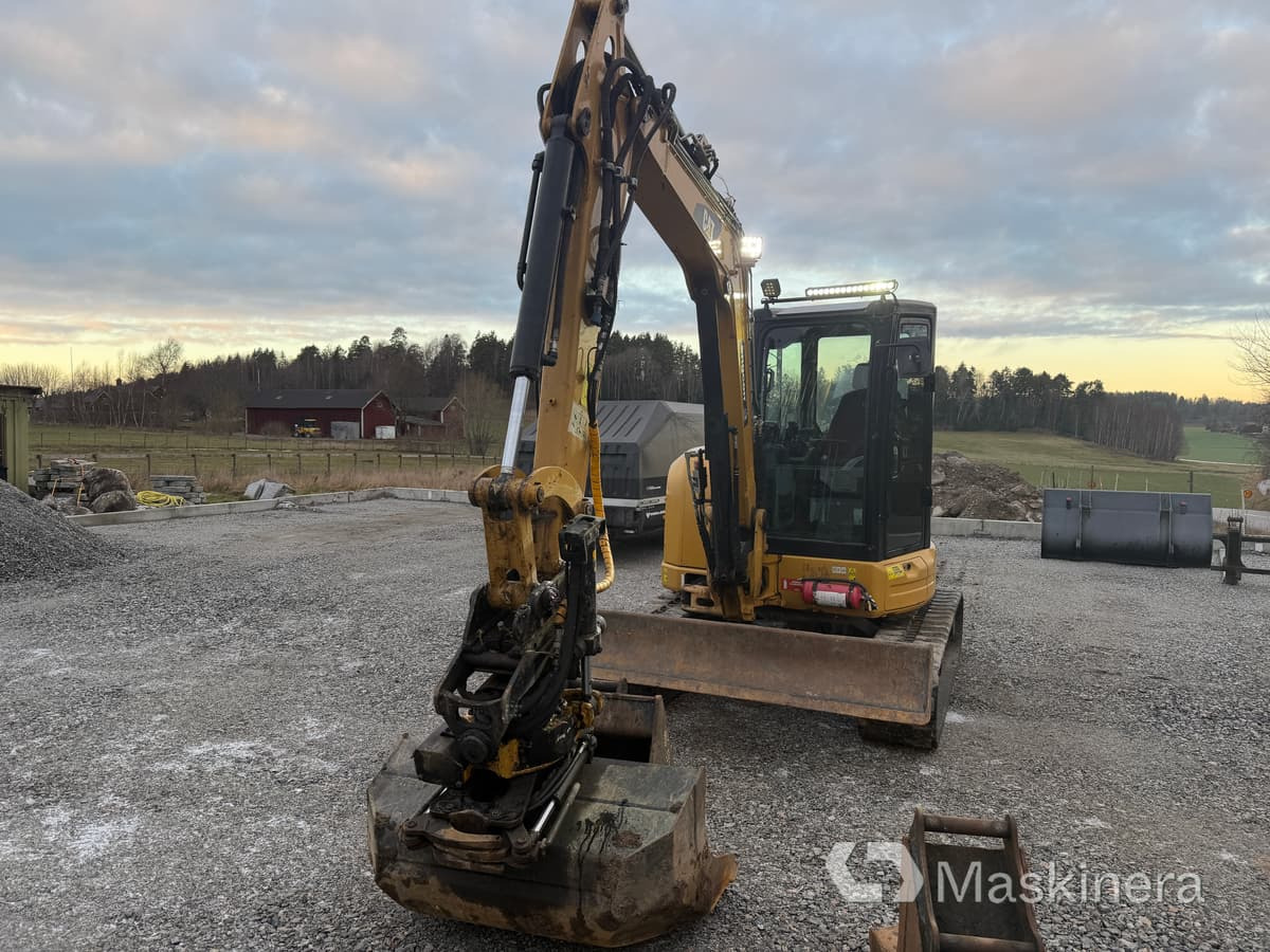 Grävmaskin CAT 305E2 CR med tillbehör - Excavator pe şenile: Foto 2 Grävmaskin CAT 305E2 CR med tillbehör - Excavator pe şenile: Foto 2