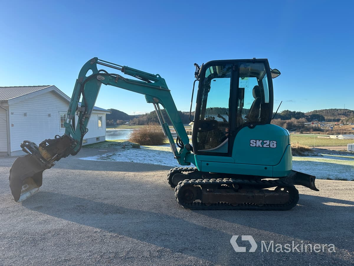 Grävmaskin Kobelco SK26 - Excavator pe şenile: Foto 2 Grävmaskin Kobelco SK26 - Excavator pe şenile: Foto 2
