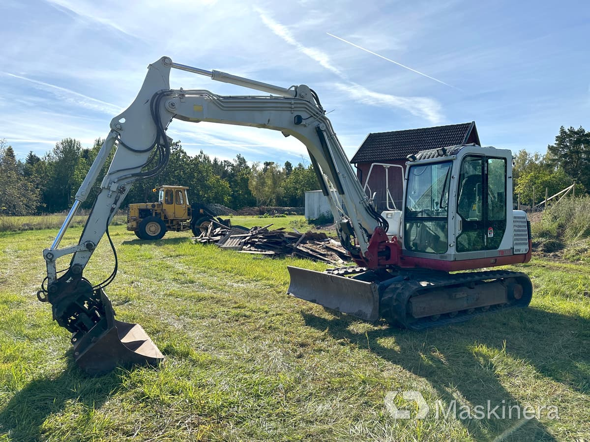 Grävmaskin Takeuchi TB175 - Excavator pe şenile: Foto 1 Grävmaskin Takeuchi TB175 - Excavator pe şenile: Foto 1