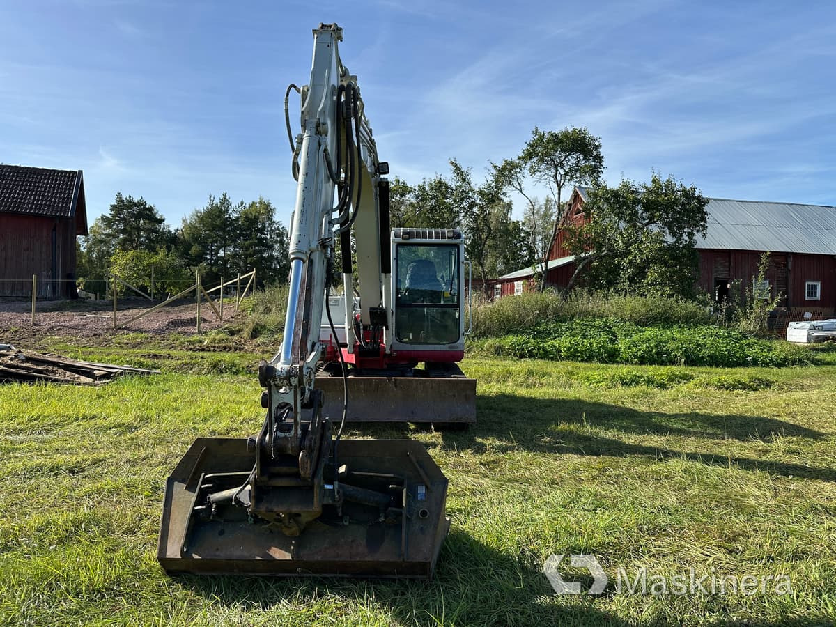 Grävmaskin Takeuchi TB175 - Excavator pe şenile: Foto 2 Grävmaskin Takeuchi TB175 - Excavator pe şenile: Foto 2