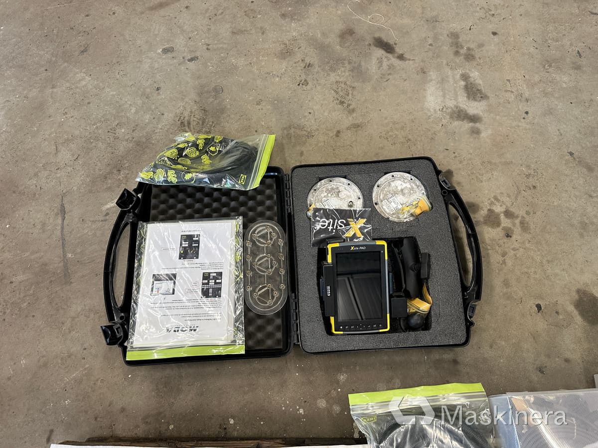 Grävsystem MOBA X-Site Pro 3D GPS komplett - Sistem electric pentru Utilaje constructii: Foto 2 Grävsystem MOBA X-Site Pro 3D GPS komplett - Sistem electric pentru Utilaje constructii: Foto 2