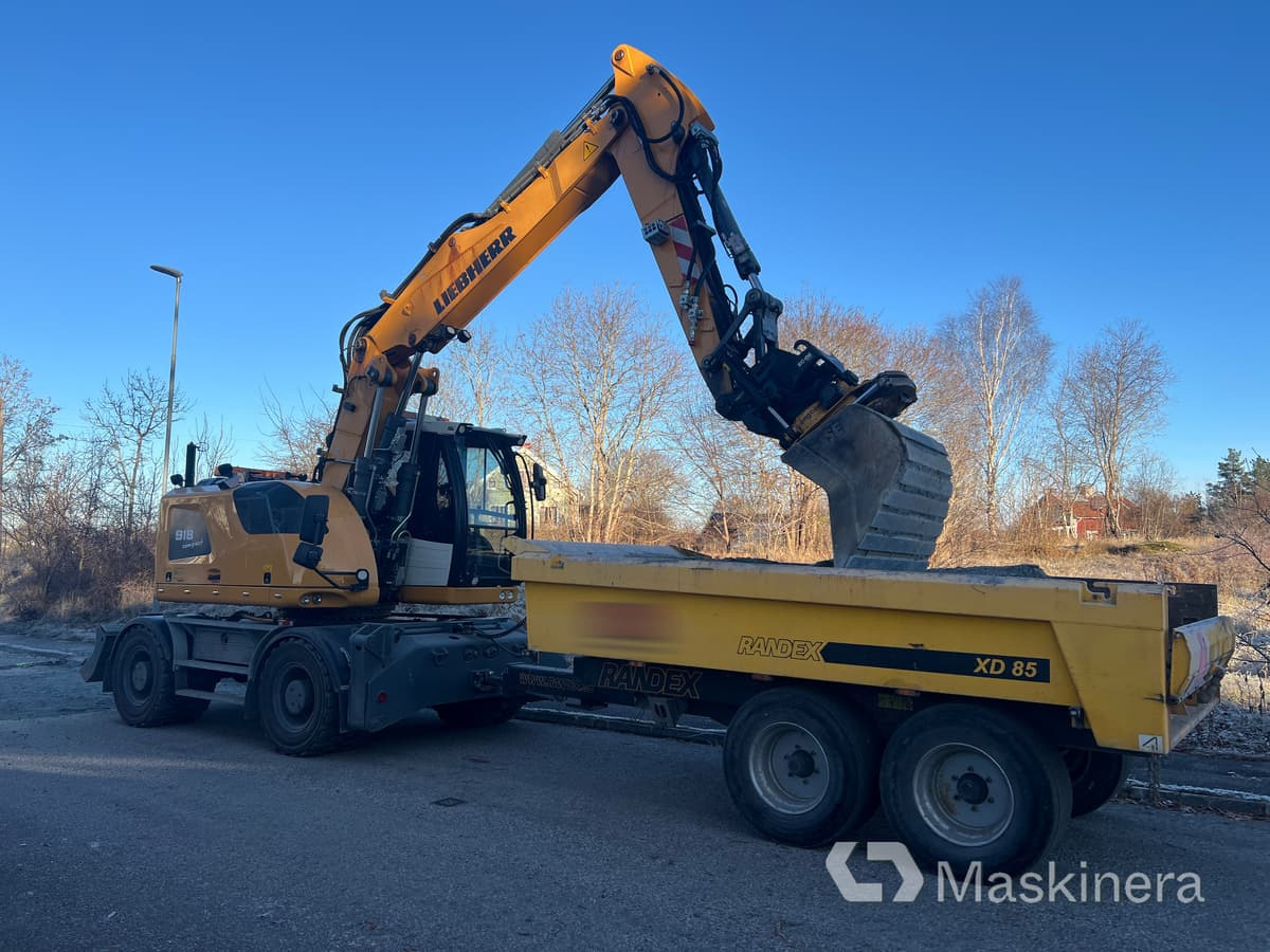 Hjulgrävare Liebherr 918 Compact Litronic med kärra - Excavator pe şenile: Foto 1 Hjulgrävare Liebherr 918 Compact Litronic med kärra - Excavator pe şenile: Foto 1