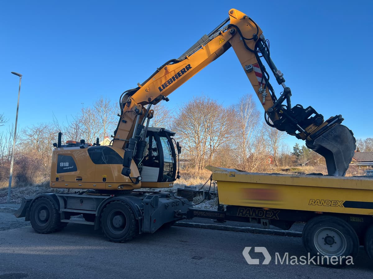 Hjulgrävare Liebherr 918 Compact Litronic med kärra - Excavator pe şenile: Foto 2 Hjulgrävare Liebherr 918 Compact Litronic med kärra - Excavator pe şenile: Foto 2