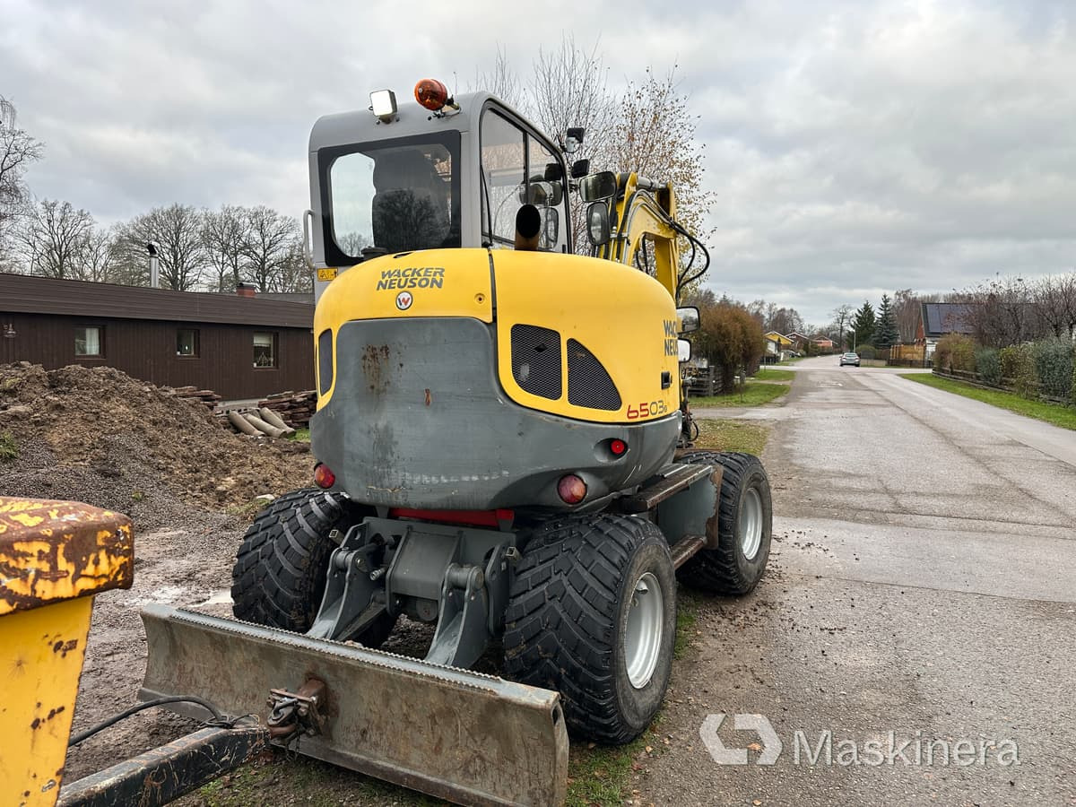 Hjulgrävare Wacker Neuson 6503-2 med vagn & redskap - Excavator pe şenile: Foto 4 Hjulgrävare Wacker Neuson 6503-2 med vagn & redskap - Excavator pe şenile: Foto 4