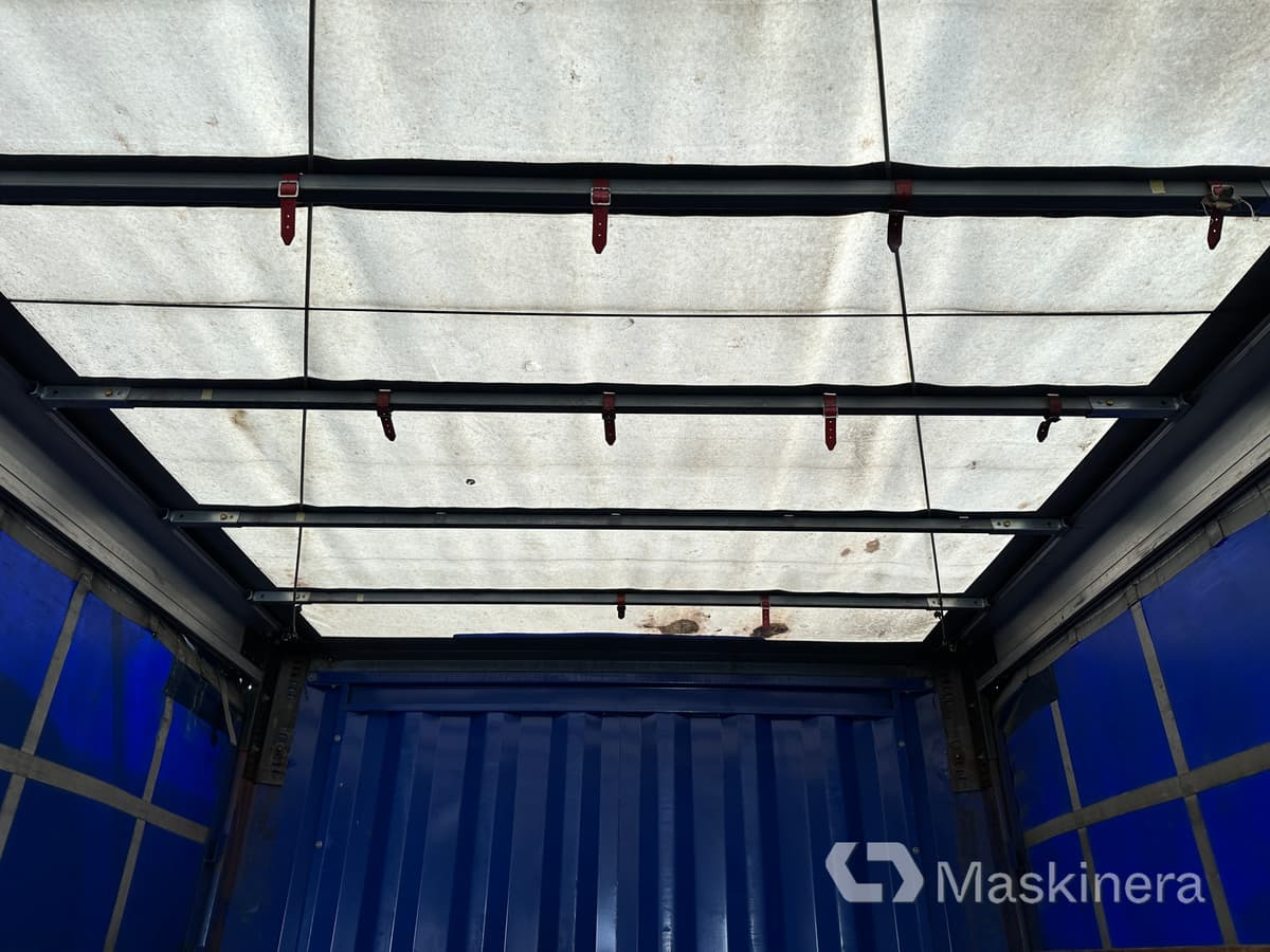 Semiremorcă prelată Krone SD Kapelltrailer Krone: Foto 34 Semiremorcă prelată Krone SD Kapelltrailer Krone: Foto 34