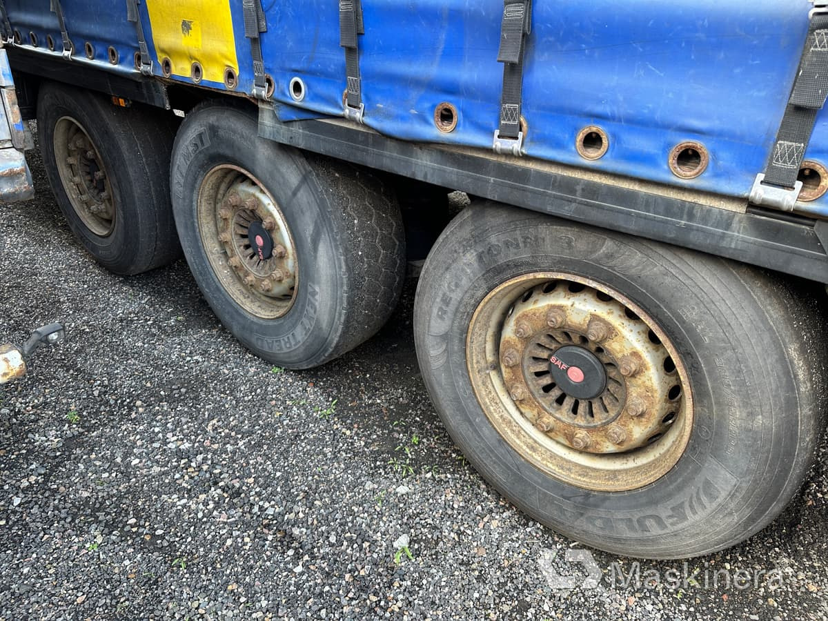 Semiremorcă prelată Krone SD Kapelltrailer Krone: Foto 38 Semiremorcă prelată Krone SD Kapelltrailer Krone: Foto 38