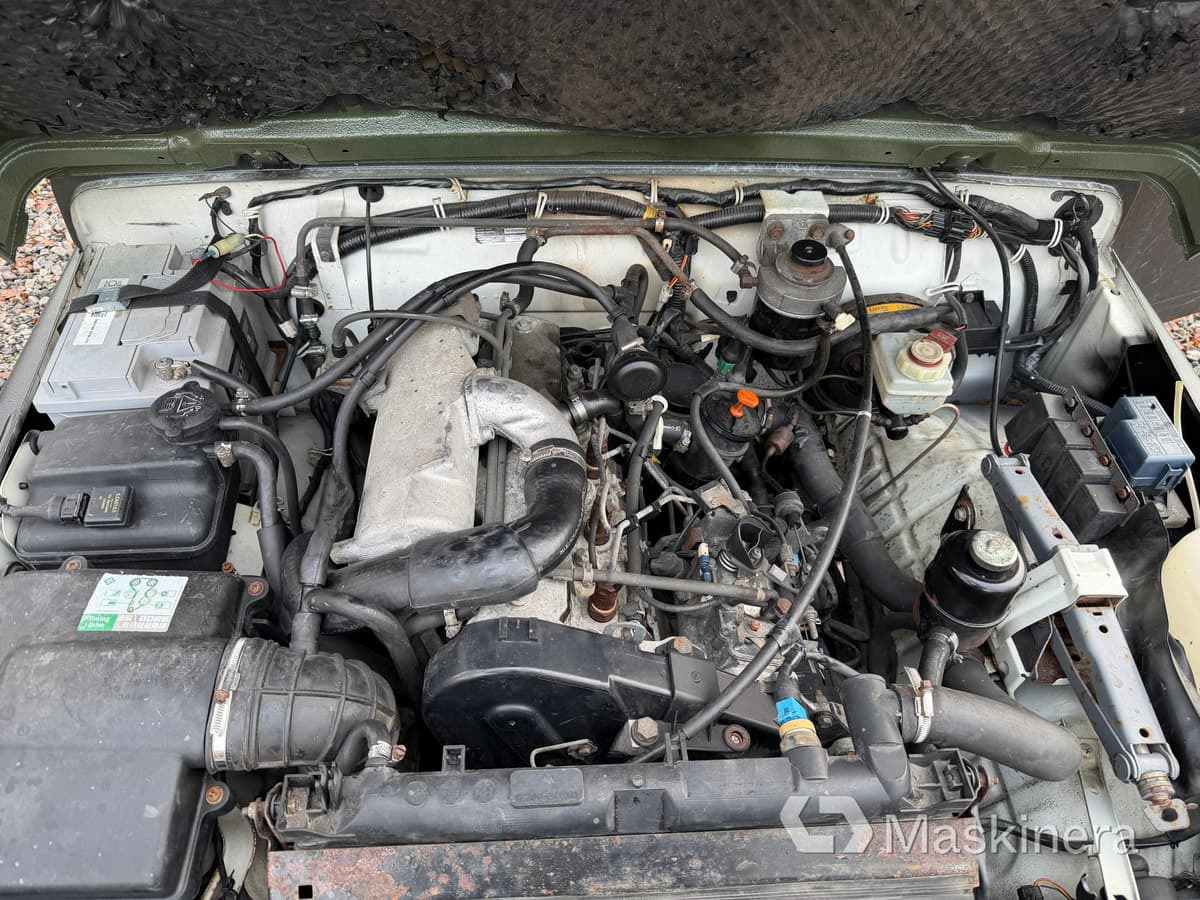 Autoutilitară compactă Pickup Suzuki Samurai 1.9TD 4WD: Foto 33 Autoutilitară compactă Pickup Suzuki Samurai 1.9TD 4WD: Foto 33