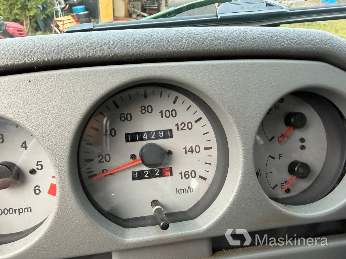 Autoutilitară compactă Pickup Suzuki Samurai 1.9TD 4WD: Foto 27 Autoutilitară compactă Pickup Suzuki Samurai 1.9TD 4WD: Foto 27