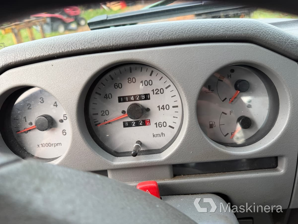 Autoutilitară compactă Pickup Suzuki Samurai 1.9TD 4WD: Foto 28 Autoutilitară compactă Pickup Suzuki Samurai 1.9TD 4WD: Foto 28