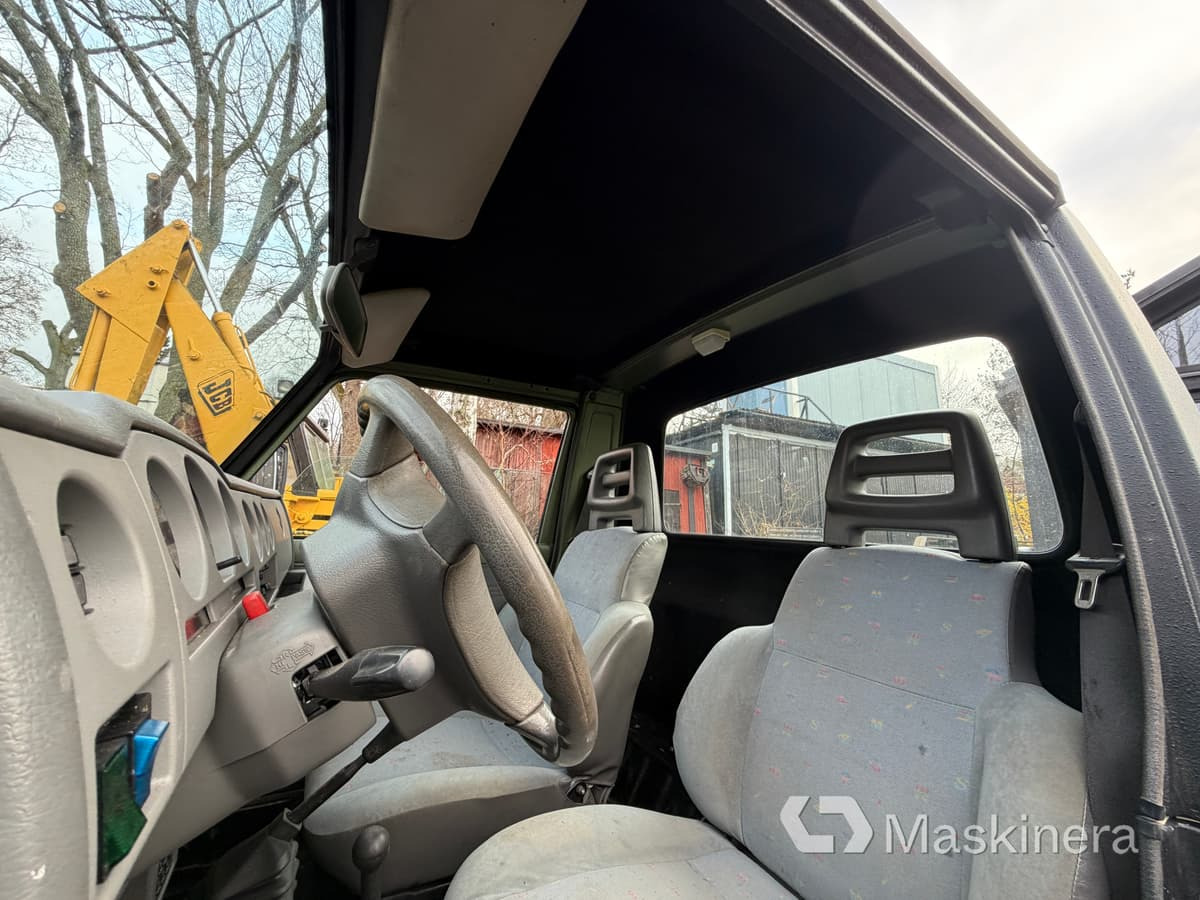 Autoutilitară compactă Pickup Suzuki Samurai 1.9TD 4WD: Foto 31 Autoutilitară compactă Pickup Suzuki Samurai 1.9TD 4WD: Foto 31