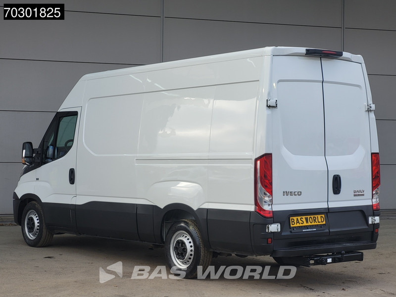 Iveco Daily 35S15 3.0L Automaat Luchtvering L2H2 3,5t Trekhaak 150PK Navi Airco Cruise Camera Euro6 L2 Airco Trekhaak Cruise control - Dubă: Foto 2 Iveco Daily 35S15 3.0L Automaat Luchtvering L2H2 3,5t Trekhaak 150PK Navi Airco Cruise Camera Euro6 L2 Airco Trekhaak Cruise control - Dubă: Foto 2