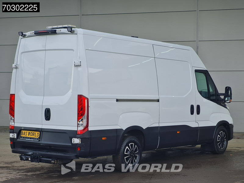 Iveco Daily 35S16 Automaat L2H2 3,5t Trekhaak LED ACC Navi Airco Camera Standkachel Euro6 L2 Airco Trekhaak - Dubă: Foto 5 Iveco Daily 35S16 Automaat L2H2 3,5t Trekhaak LED ACC Navi Airco Camera Standkachel Euro6 L2 Airco Trekhaak - Dubă: Foto 5