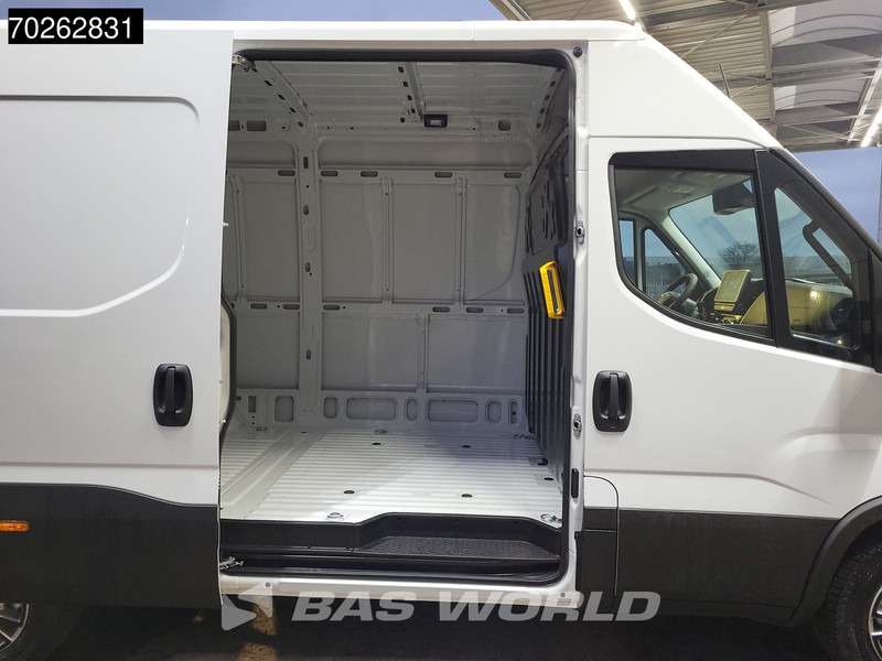 Iveco Daily 35S21 3.0L Automaat 210PK L2H2 2025-Model 3,5t Trekvermogen ACC LED CarPlay Camera Parkeersensoren Velgen Euro6 L3 12m3 Airco - Dubă: Foto 3 Iveco Daily 35S21 3.0L Automaat 210PK L2H2 2025-Model 3,5t Trekvermogen ACC LED CarPlay Camera Parkeersensoren Velgen Euro6 L3 12m3 Airco - Dubă: Foto 3