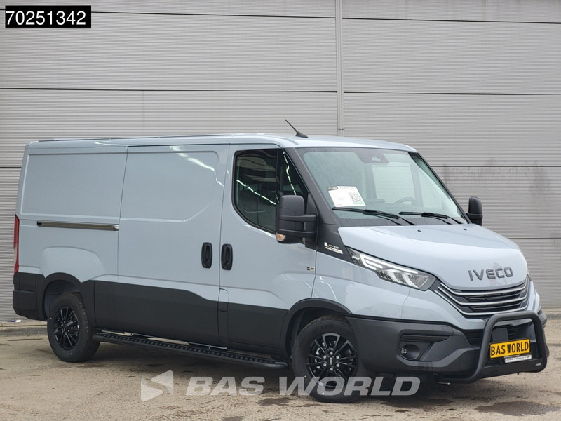 Iveco Daily 35S21 3.0L Black Edition Automaat L2H1 210PK Laag Dak 2025-Model 3,5t Trekhaak ACC Navi LED Camera Parkeersensoren Euro6 L2 8m3 - Dubă: Foto 2 Iveco Daily 35S21 3.0L Black Edition Automaat L2H1 210PK Laag Dak 2025-Model 3,5t Trekhaak ACC Navi LED Camera Parkeersensoren Euro6 L2 8m3 - Dubă: Foto 2