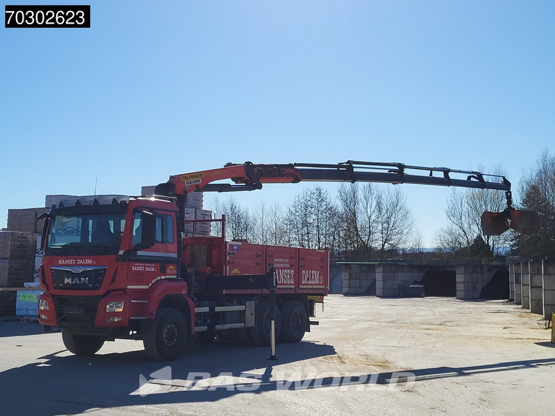 MAN TGS 33.440 6X4 Palfinger PK23001-EH Kran Crane Big-Axle 13m3 tipper Euro 6 - Camion basculantă, Camion cu macara: Foto 2 MAN TGS 33.440 6X4 Palfinger PK23001-EH Kran Crane Big-Axle 13m3 tipper Euro 6 - Camion basculantă, Camion cu macara: Foto 2