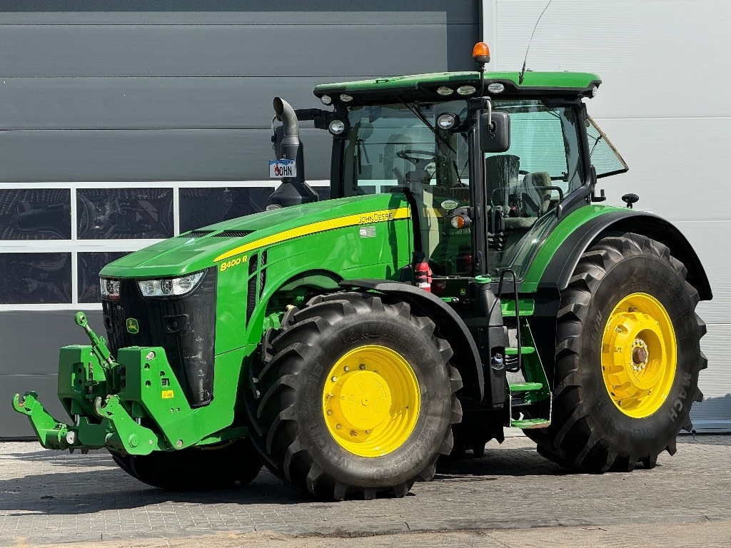 John Deere 8400 R - Tractor agricol: Foto 1 John Deere 8400 R - Tractor agricol: Foto 1
