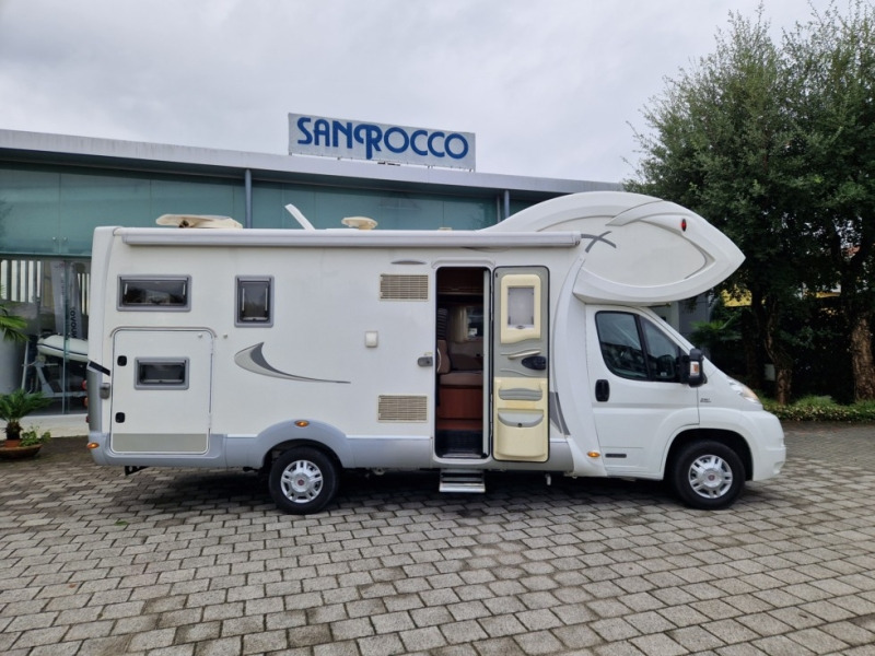 Laika X 710 - Autorulotă alkov: Foto 2 Laika X 710 - Autorulotă alkov: Foto 2