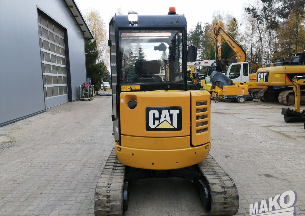 Caterpillar 302.7 D CR - Excavator pe şenile: Foto 4 Caterpillar 302.7 D CR - Excavator pe şenile: Foto 4