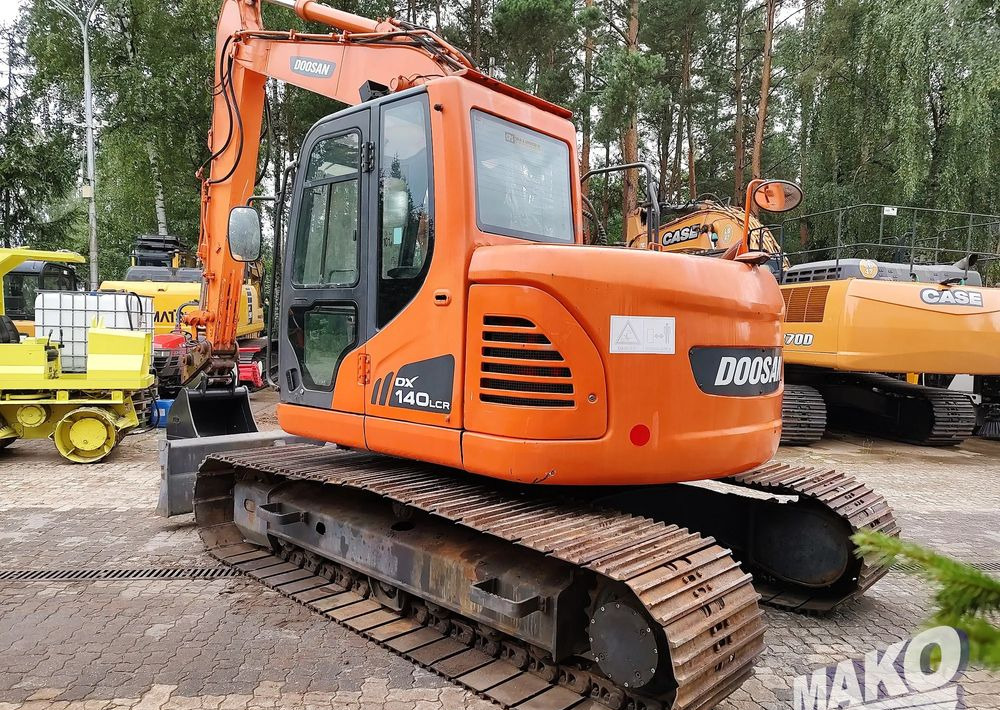 Doosan DX140LCR - Excavator pe şenile: Foto 2 Doosan DX140LCR - Excavator pe şenile: Foto 2