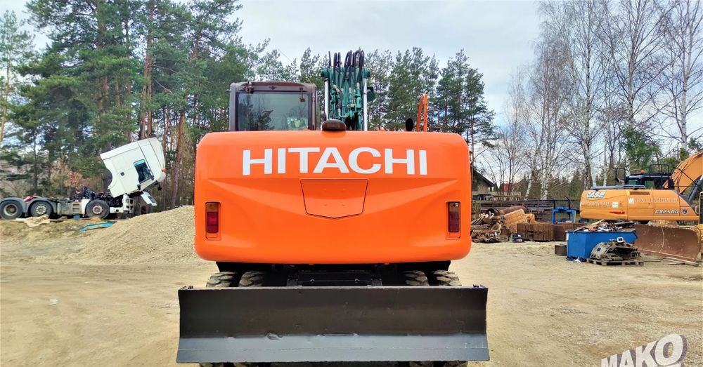 Hitachi ZX140W-3 - Excavator pe roţi: Foto 3 Hitachi ZX140W-3 - Excavator pe roţi: Foto 3