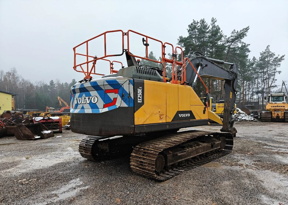 Volvo EC250EL - Excavator pe şenile: Foto 5 Volvo EC250EL - Excavator pe şenile: Foto 5