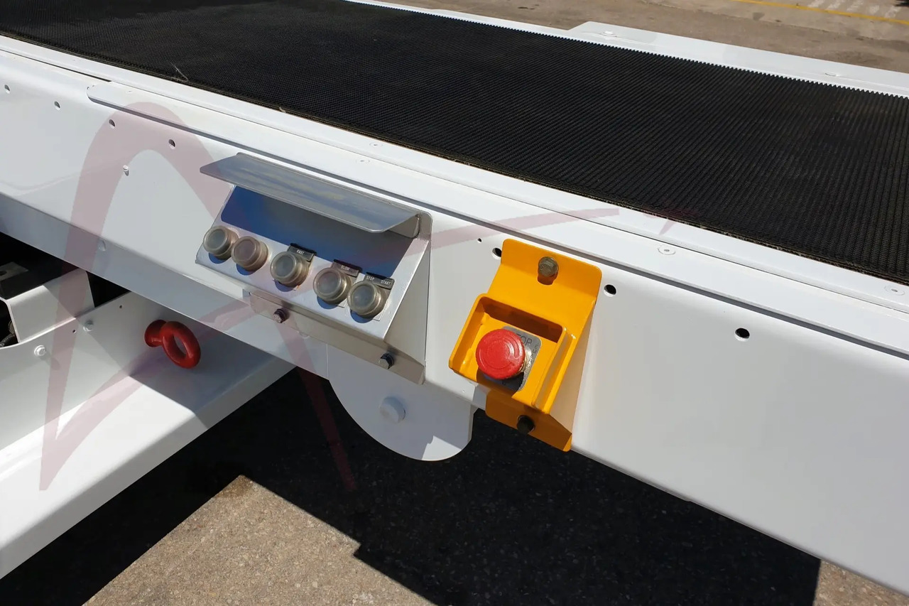 CHARLATTE CBL2000D - Transportor cu bandă pentru avioane: Foto 4 CHARLATTE CBL2000D - Transportor cu bandă pentru avioane: Foto 4