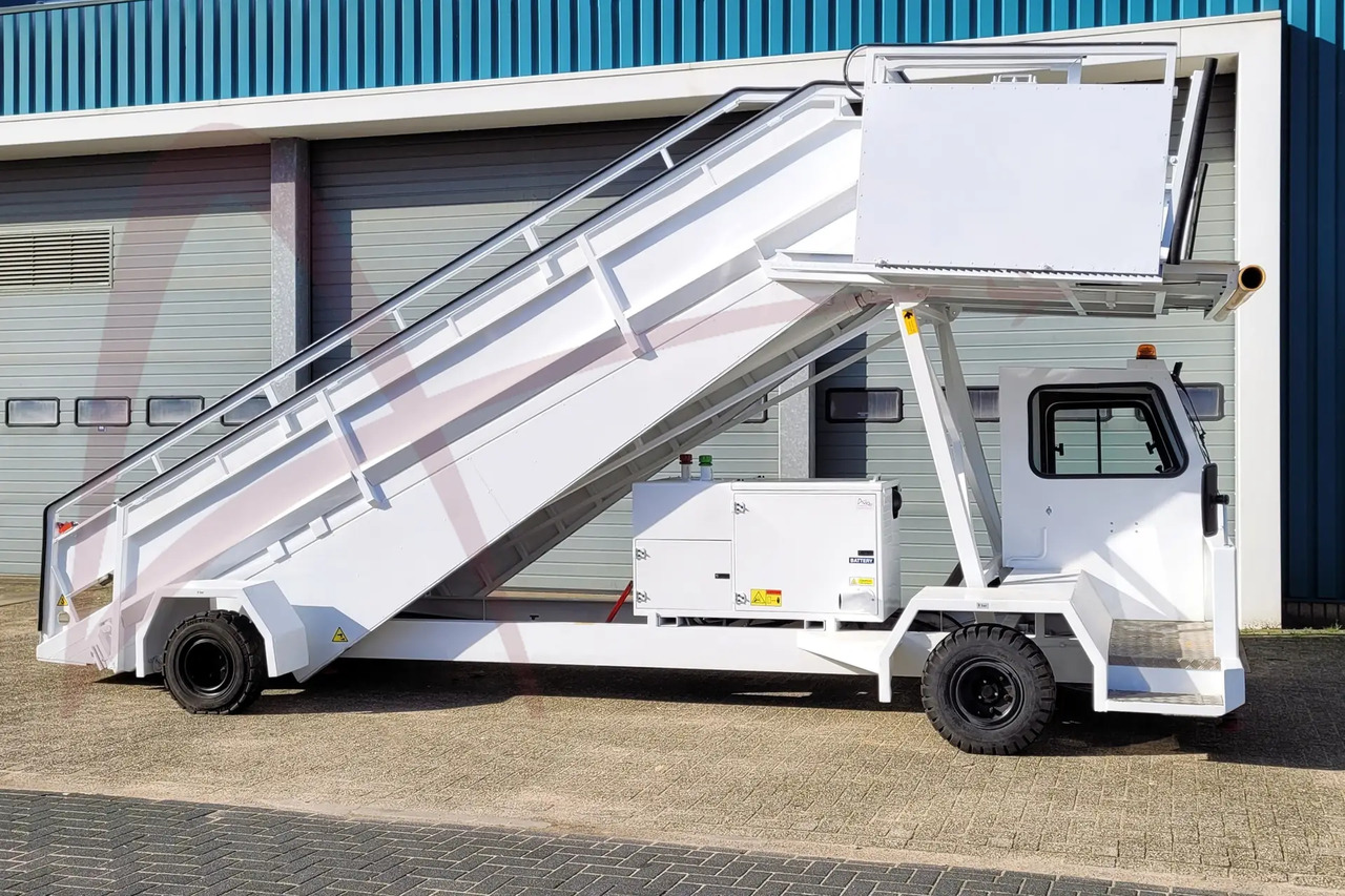 EINSA EDU-A - Scară de pasageri: Foto 1 EINSA EDU-A - Scară de pasageri: Foto 1