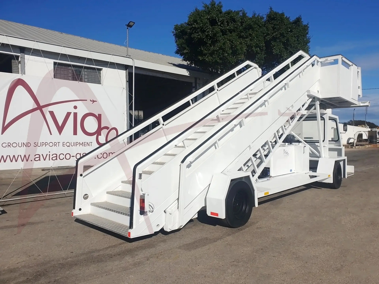 EINSA EDU-WIDE - Scară de pasageri: Foto 1 EINSA EDU-WIDE - Scară de pasageri: Foto 1