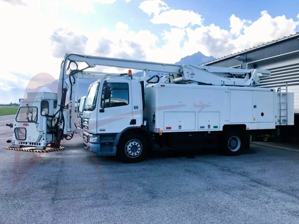 FMC LMD 2000 - Degivrare aeronave: Foto 2 FMC LMD 2000 - Degivrare aeronave: Foto 2