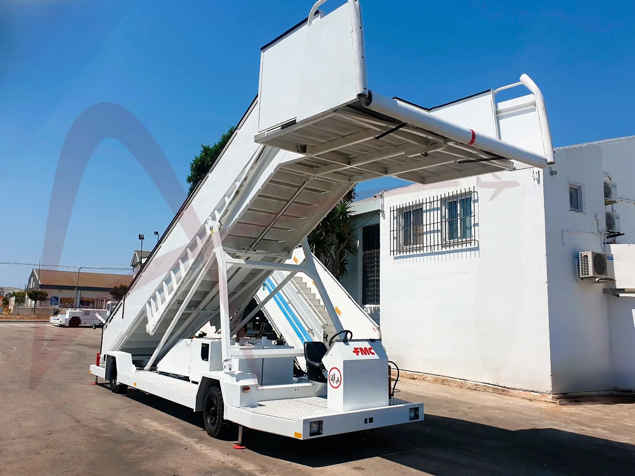 FMC SMART STEP - Scară de pasageri: Foto 2 FMC SMART STEP - Scară de pasageri: Foto 2