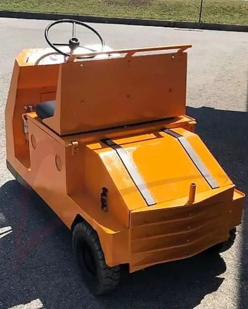 FUMA ES60 - Tractor pentru bagaje: Foto 2 FUMA ES60 - Tractor pentru bagaje: Foto 2