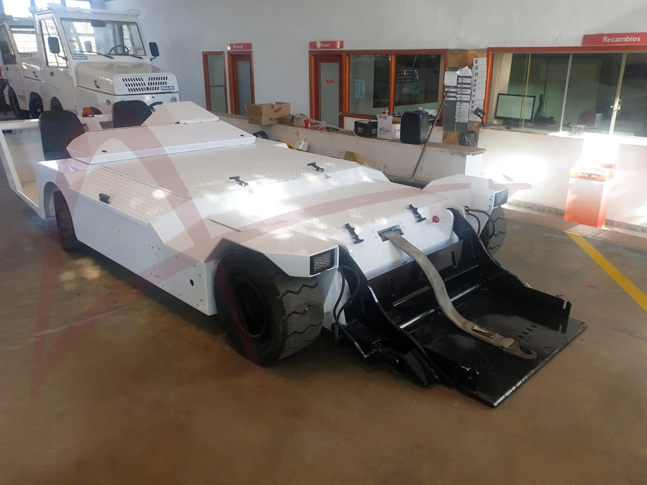 LEKTRO AP8950SD - Tractor pentru aeronave: Foto 2 LEKTRO AP8950SD - Tractor pentru aeronave: Foto 2