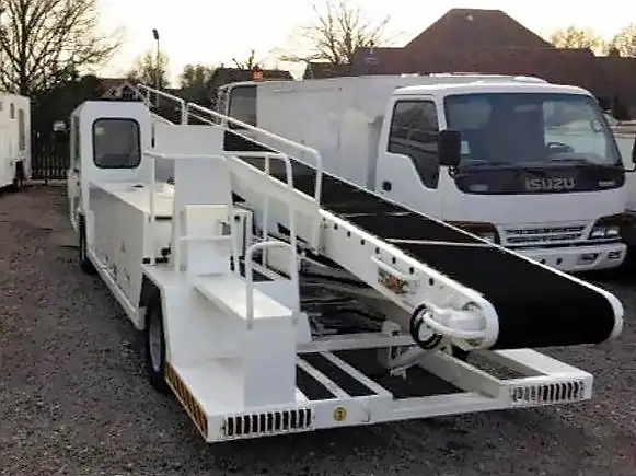 MULAG MDF12 - Transportor cu bandă pentru avioane: Foto 2 MULAG MDF12 - Transportor cu bandă pentru avioane: Foto 2