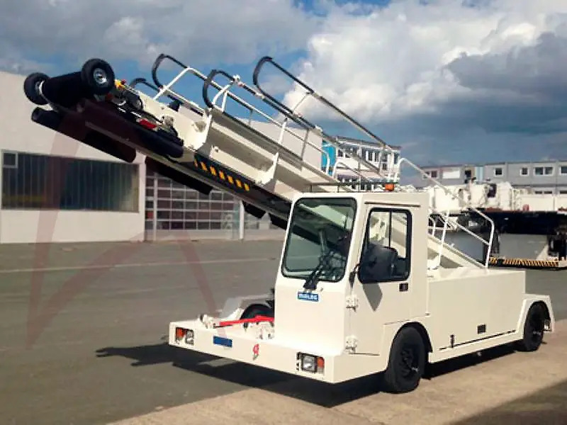 MULAG ORBITER 7.5 - Transportor cu bandă pentru avioane: Foto 1 MULAG ORBITER 7.5 - Transportor cu bandă pentru avioane: Foto 1